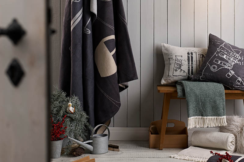 Textilien - weihnachtliche Kissen und Decken